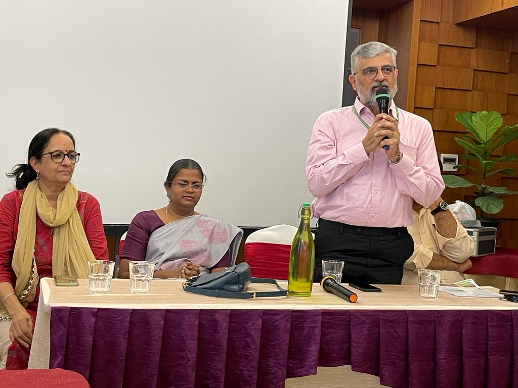 DAY_NRLM's tweet photo. DAYNRLM alongwith #KSRLM, organised a 2-day *Workshop on Compilation, Assessment and Development of Knowledge Products on Agro-ecological Practices for Karnataka, held at Bengaluru on 28th and 29th July 2023. https://t.co/xKZamyrC4z