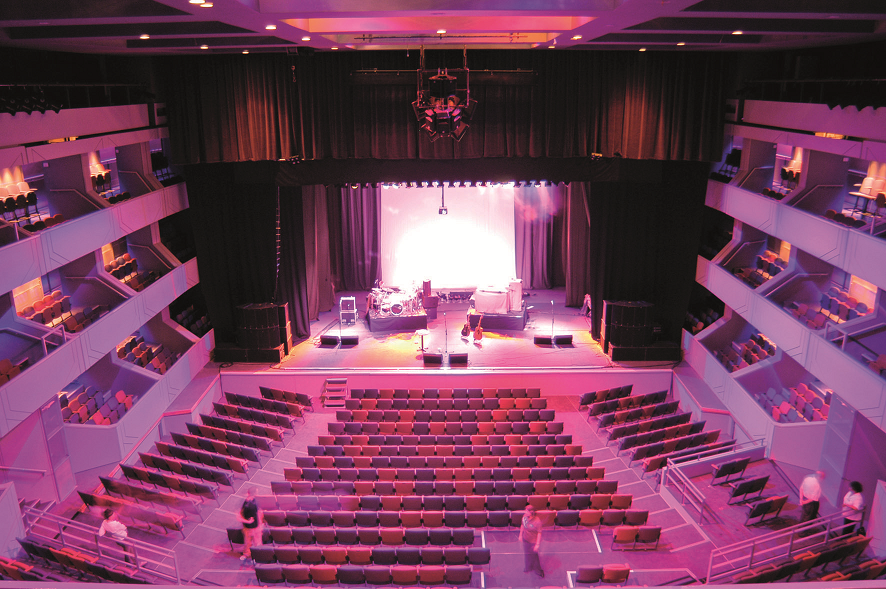 Pulse Magazine (@pulsemagazines) on Twitter photo Can you believe that this year marks 40 years of <a href="/RoyalDerngate/">Royal & Derngate</a> 👏
We've taken a little peek back at some of the milestones to date as the venue looks towards the future…
Read more: bit.ly/43Jzm29
#Northampton #Derngate Can you believe that this year marks 40 years of <a href="/RoyalDerngate/">Royal & Derngate</a> 👏
We've taken a little peek back at some of the milestones to date as the venue looks towards the future…
Read more: bit.ly/43Jzm29
#Northampton #Derngate