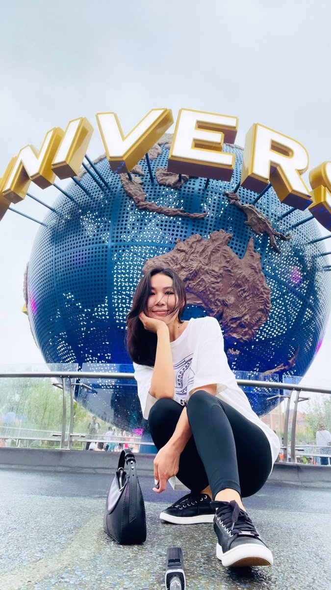 Өнцгөө бас олоогүй
Олдвол хэлээрэй