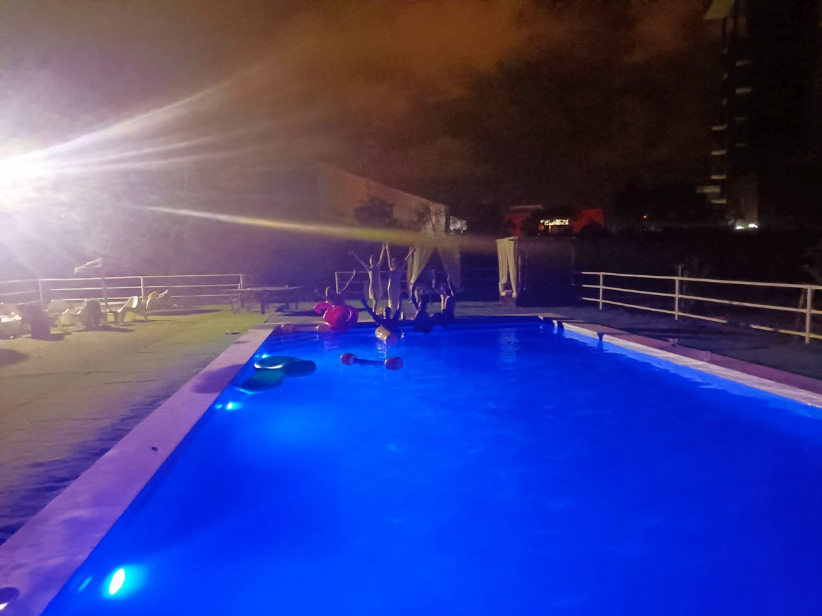 lagranduquesa's tweet photo. Alquiler vacacional y para fines de semana, alquiler para todo tipo de celebraciones, máximo 30 personas.
Vacation and weekend rentals, rentals for all kinds of celebrations, maximum 30 people.
 Villa https://t.co/1VRYOI3UUH https://t.co/L4WSFJdwvJ