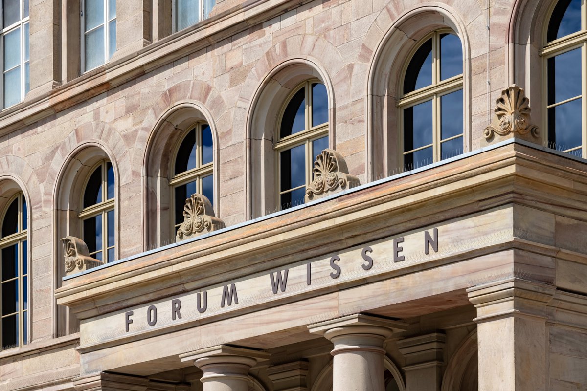 ForumWissenGoe's tweet photo. Das #ForumWissen unterstützen: 
Alle, die das Wissensmuseum @uniGoettingen aktiv unterstützen möchten, sind herzlich willkommen im Förderkreis Forum Wissen e.V! 
💫
Weitere Infos: https://t.co/sgMR4Fkca6

📸Klein &amp; Neumann https://t.co/3bZfp8d2LE