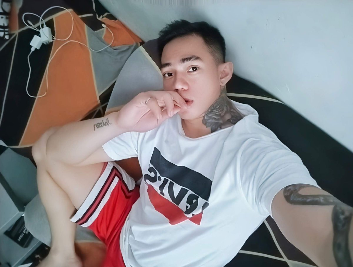 Rare_boy12's tweet photo. Good eve..
Cavite now...

#Forhire
#@AkiHey - TG https://t.co/qZHuyagvGv