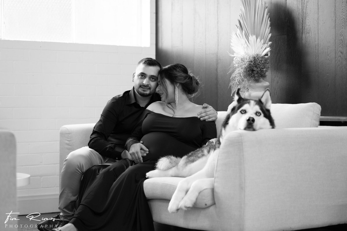 smridula1589's tweet photo. #love #pregger #husky #hubby https://t.co/xEWgpb2rv6