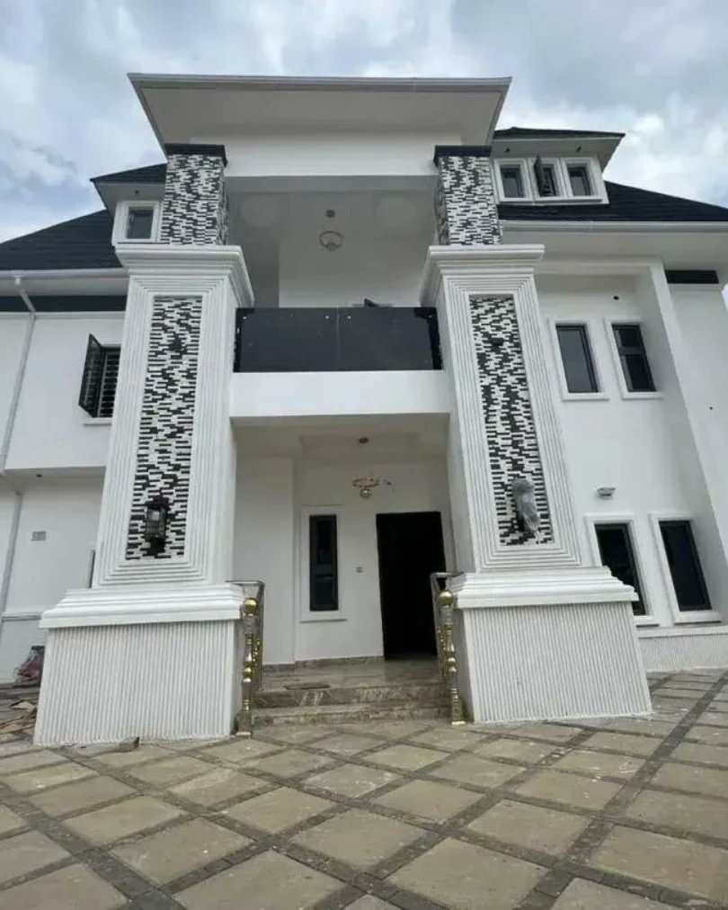 fortcubesrealty's tweet photo. A 6 Bedroom Fully Detached Penthouse Duplex with Boys Quarters Available FOR SALE
Location: Efab Metropolis Estate, Gwarinpa Extension, Abuja
Price: N280M
For Inspection:
07055550475 https://t.co/YvGXFLWCfv