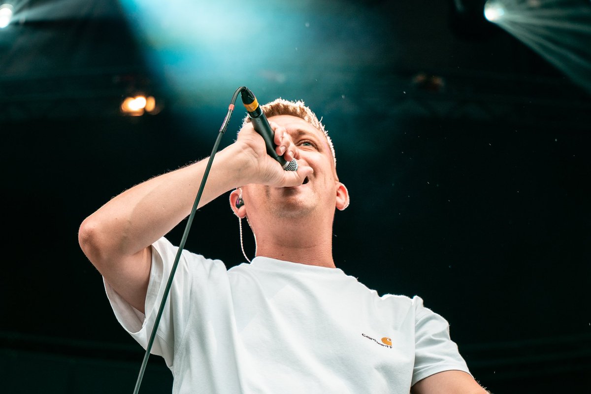 A couple of shots from the weekend at <a href="/ynotfestival/">Y Not Festival ⚡</a> 📸

Thanks to the <a href="/feensband/">THE FEENS</a> for choosing me to be there photographer🙌

<a href="/TheReytons/">THE REYTONS</a> <a href="/LOCKINBAND/">LOCKIN</a> <a href="/feensband/">THE FEENS</a>