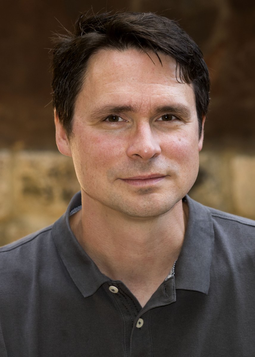 Save the planet with your code! Carsten Windler at #PHPDD23 will show us how to improve performance and decrease CO₂ emissions. You don’t want to miss! Get your tickets now 👉 buff.ly/46UsoKN #phpc #phpugdd #Dresden