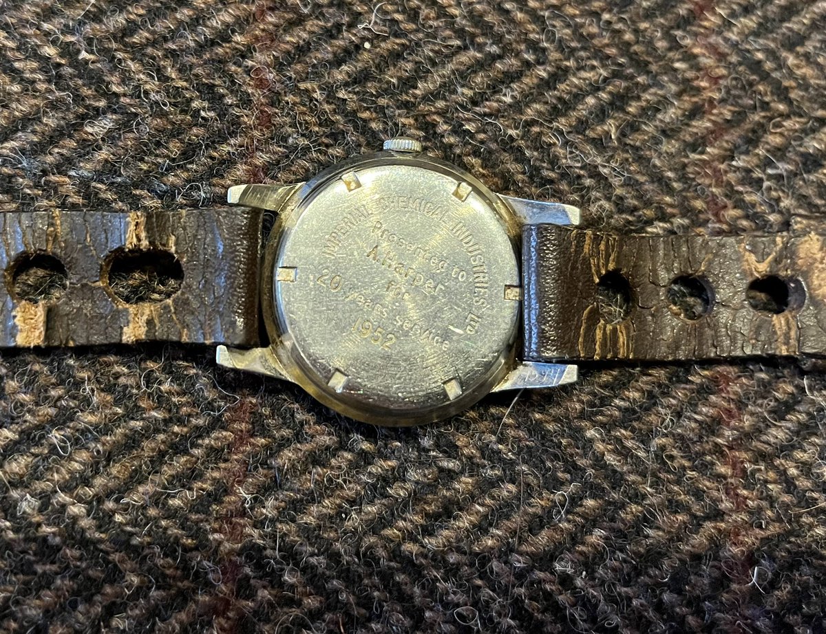 DavidHarperTV's tweet image. Lost Watch in Barnard Castle. This is my grandfathers watch (inscribed A.Harper 1952) and I lost it on Saturday night! Any RT’s very much appreciated. I’d love to get it back. Thank you