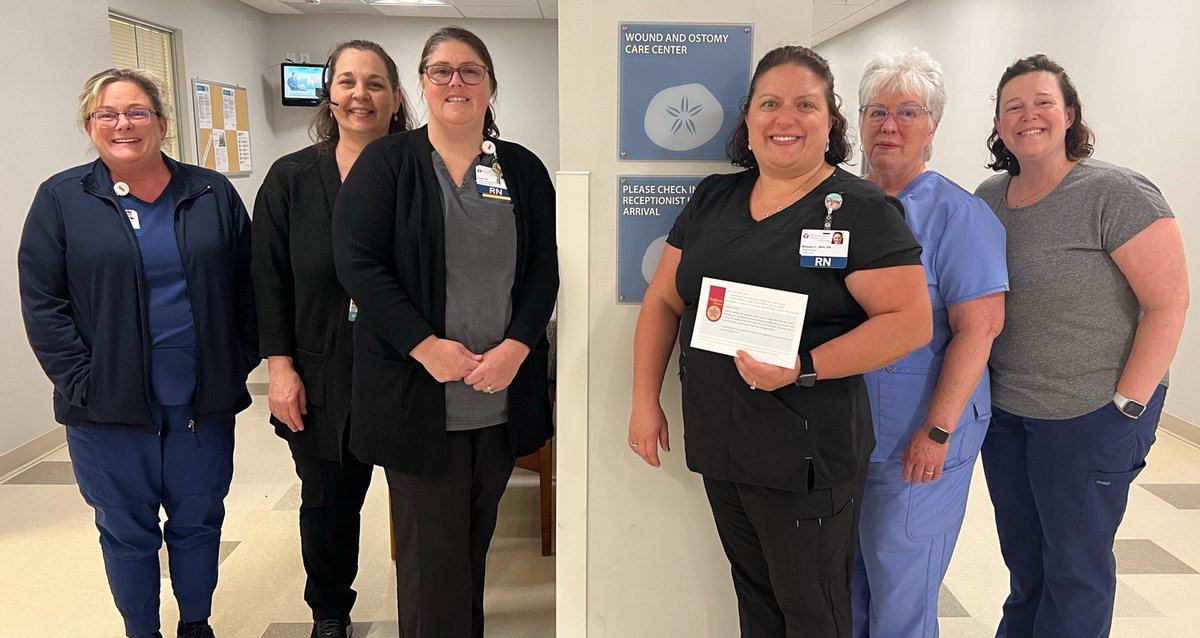 SMHCHealth's tweet image. Congrats to the Wound Clinic Team on being Healthcare Heroes! 

Pictured from L-R: Dena Clark, RN, Suzanne Moore, Carie Girard, RN, Melissa Cantara, Janice Butler, RN, Teri-sue Leitem, RN. Not pictured: Melissa Cunniff, LPN and Zorica Bajic, PA-C.

smhc.org/hero.