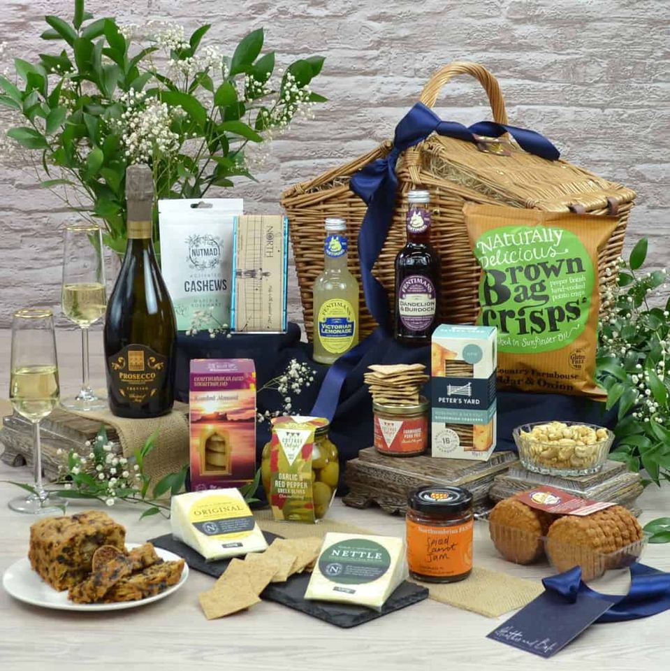 Planning a day trip? Why not take some #ProducedinNorthumberland essentials from <a href="/HeatherandBale/">Heather and Bale</a>.

🥪#PackAPicnic not a BBQ to protect #Northumberland from the risk of wildfires this summer
✔️Take all your litter home with you

#LoveItLikeItsYours #Wildfire #TidyTourists #Respect