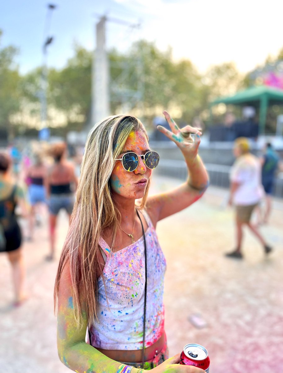 cpgonzalez_'s tweet photo. 🧡💛💚💜❤️ #holifestival https://t.co/G57pp8SMrL