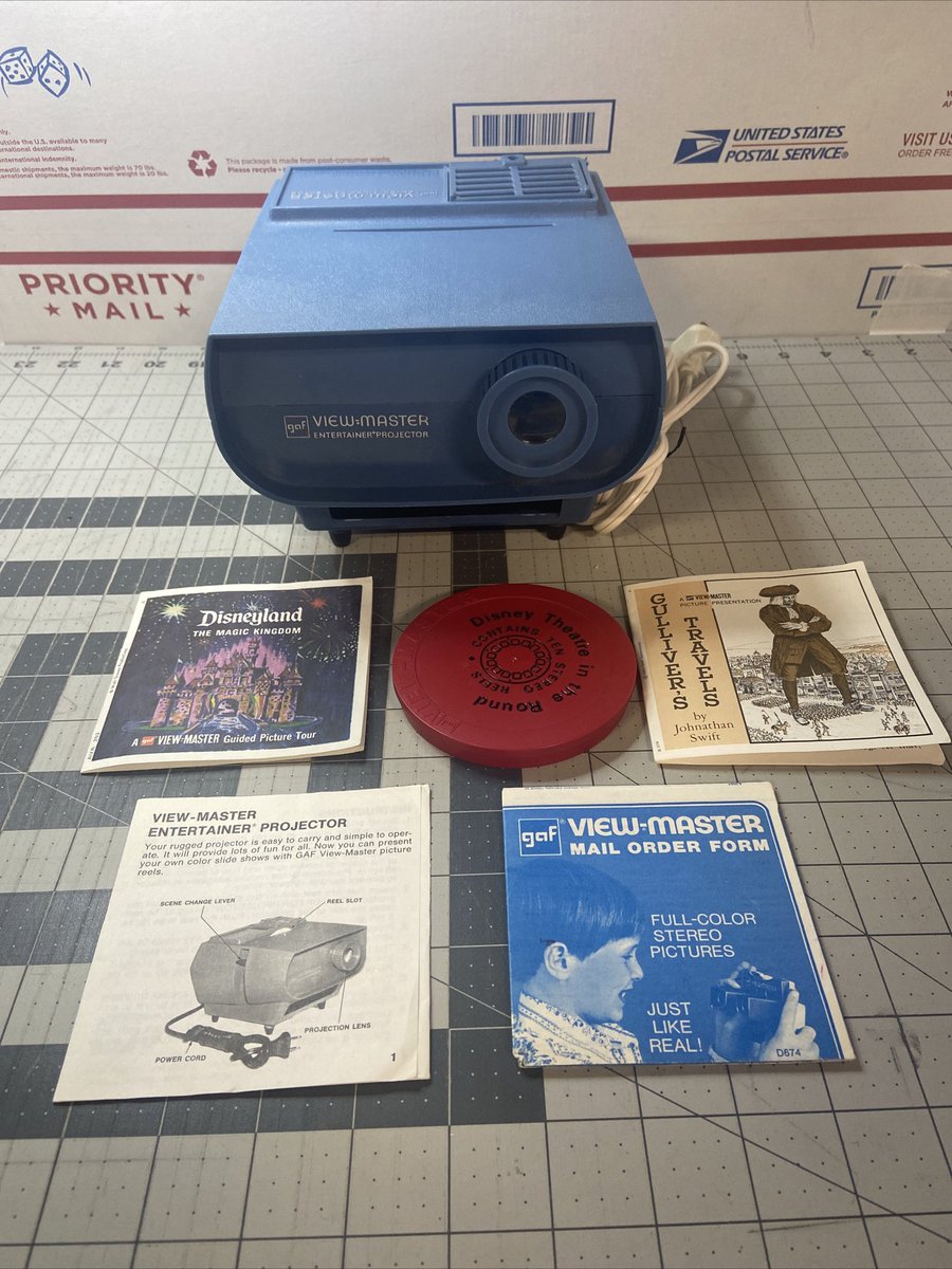 #RESOLD ON #ebay #GAF #ViewMaster Theatre and #Disney reels Source #EstateSale Bought $1 Sold for $5, $25, $45?
