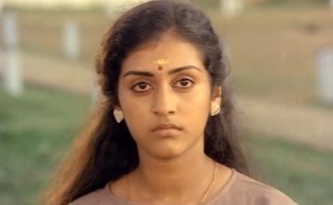 Amal_Thomas___'s tweet photo. രാധ ❤️

#36YearsOfThoovanathumbikal https://t.co/hk3o4GZmwX