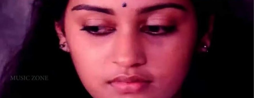 Amal_Thomas___'s tweet photo. രാധ ❤️

#36YearsOfThoovanathumbikal https://t.co/hk3o4GZmwX