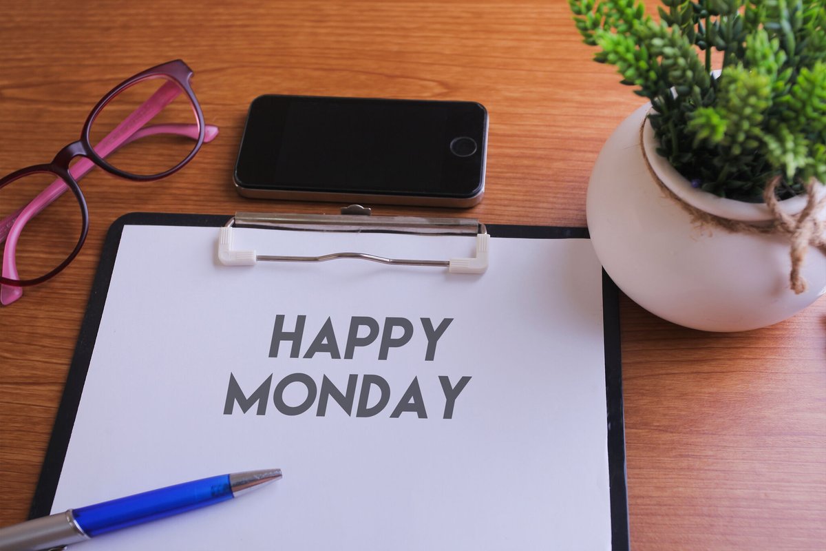 HilsmierAssoc's tweet photo. Happy Monday! 

Remember . . . Always work hard in silence and let your success make the noise. 

#MondayMotivate https://t.co/Y9ZwRFgORU