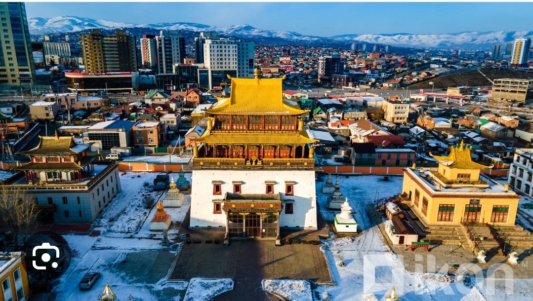 Гандангийн орчмийн хөрсний бохирдол бол аймаар гэсэн шүү. Хашаандаа хаана ч жорлон ухаад нэмэргүй, цав цагаан бодис шиг хөрс гардаг гэсэн. 1835 оноос хойш завсаргүй бааж шээсэн газар.