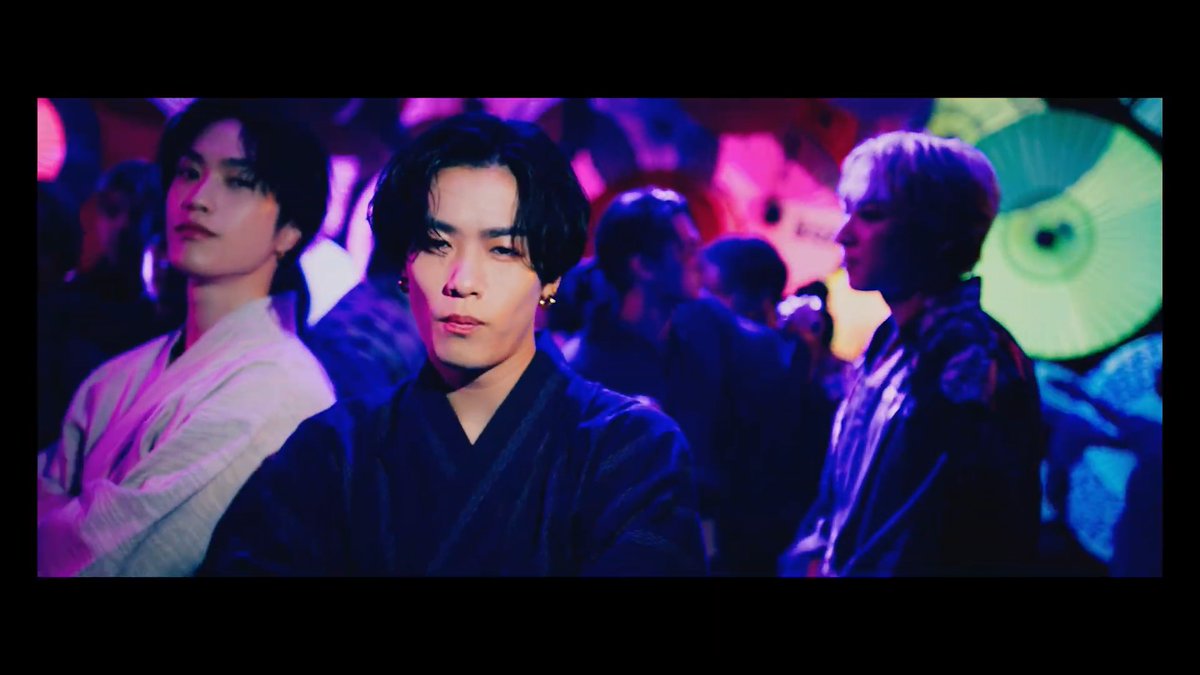 sakuxalice's tweet photo. [CAP] THE RAMPAGE / Summer Riot ～熱帯夜～ MV ✧ 藤原樹 
#FJWR  
#THERAMPAGE
#SummerRiot 
#藤原樹
📎 https://t.co/Gp5uQuWzH9 https://t.co/ft0vLNs4eE