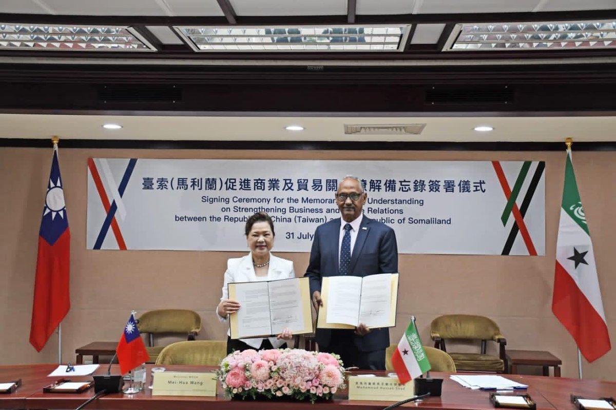 Fowsio_Ibrahim's tweet photo. Two countries, the Republic of Somaliland and the Republic of Taiwan, have signed a trade agreement in the capital of Taiwan, Taipei. 

Congratulations.

#Somaliland #Taiwan https://t.co/KDjua5ssW2