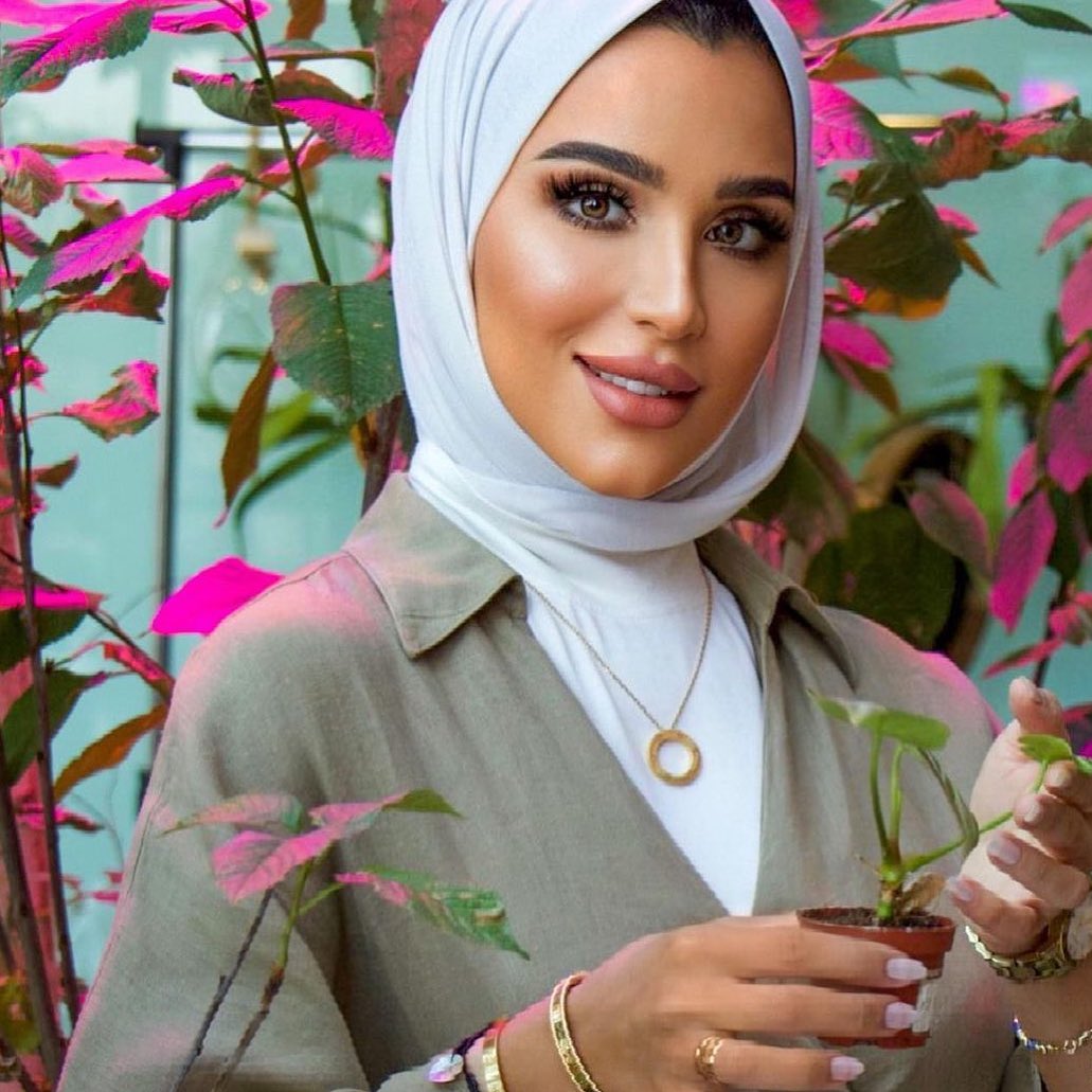 theopticsplanet's tweet photo. Mesmerizing @nof_makeup used Shadow lenses from Amara daily collection.

#colorcontactlenses #colorlenses #Greyeyes #amaralenses #opticsplanet https://t.co/Jtj9VBxVBf