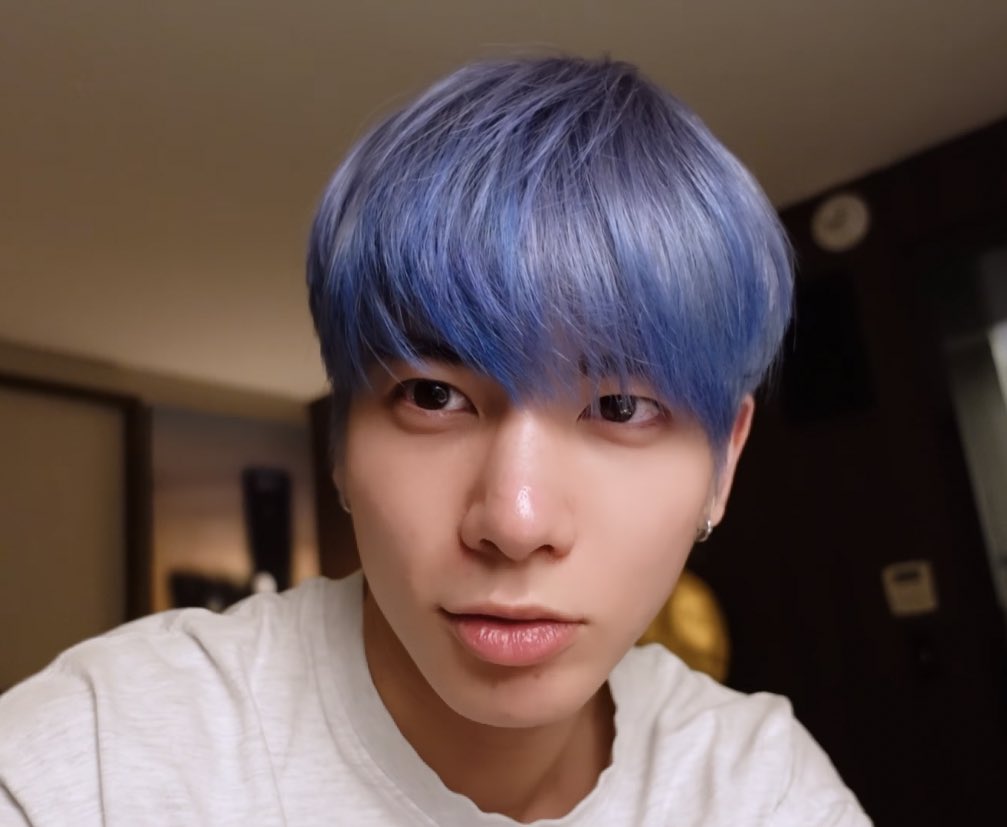 whitebearxz's tweet photo. ไอเชี่ย กุว่าจะไม่ละ แต่ผมฮีเหมือนผมก้านกล้วยมาก ละสีแม่งก็เหมือน55555555555555555 https://t.co/pdn6Xzkk4Z