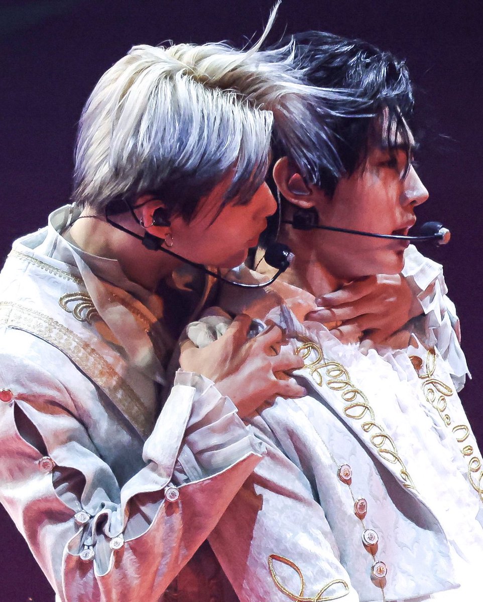 nksunbaem's tweet photo. this is really a crazy shot of hoonki https://t.co/waXCxr4J5G