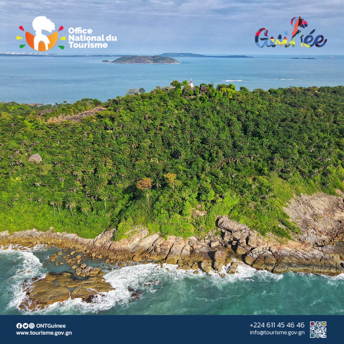 ExploreGuinee's tweet photo. [ La Guinée des Merveilles🌴]

L’Île de #Fotoba  située dans l’archipel des îles de Loos, est un endroit paradisiaque avec une beauté de la nature à vous couper le souffle.
Au-delàs de sa nature luxuriante elle regorge plusieurs sites historiques comme le pénitencier sur Tamara⤵️ https://t.co/xAwzmt6u6h