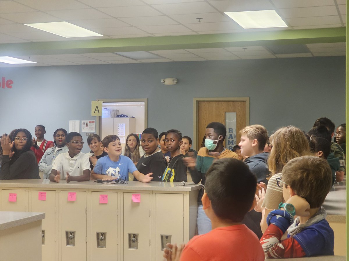 RolesvilleMS's tweet photo. Let's 👏🏽 it up for 6-1 track students who exhibited the @PosProject  character strength of Teamwork. We love RAM'ping up the celebration of our scholars! https://t.co/vjUv7JpxKj