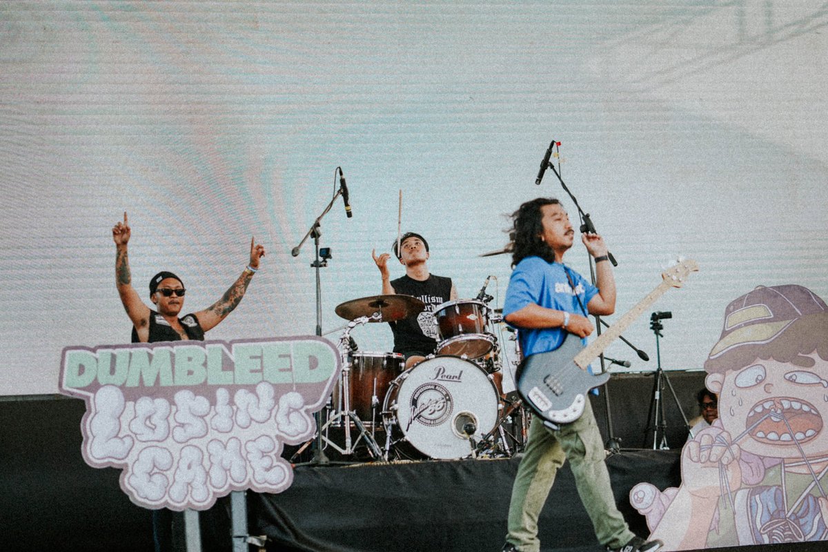 benjodski's tweet photo. One of our dream to play in mainstage of a big fest was epicly done. Thanks for those who came and involved yesterday. It’s time to continue the journey and achieve more of our dreams. Dumbleed forever💚
Thank you PICA FEST 2023 https://t.co/fwAGuaJ3xK