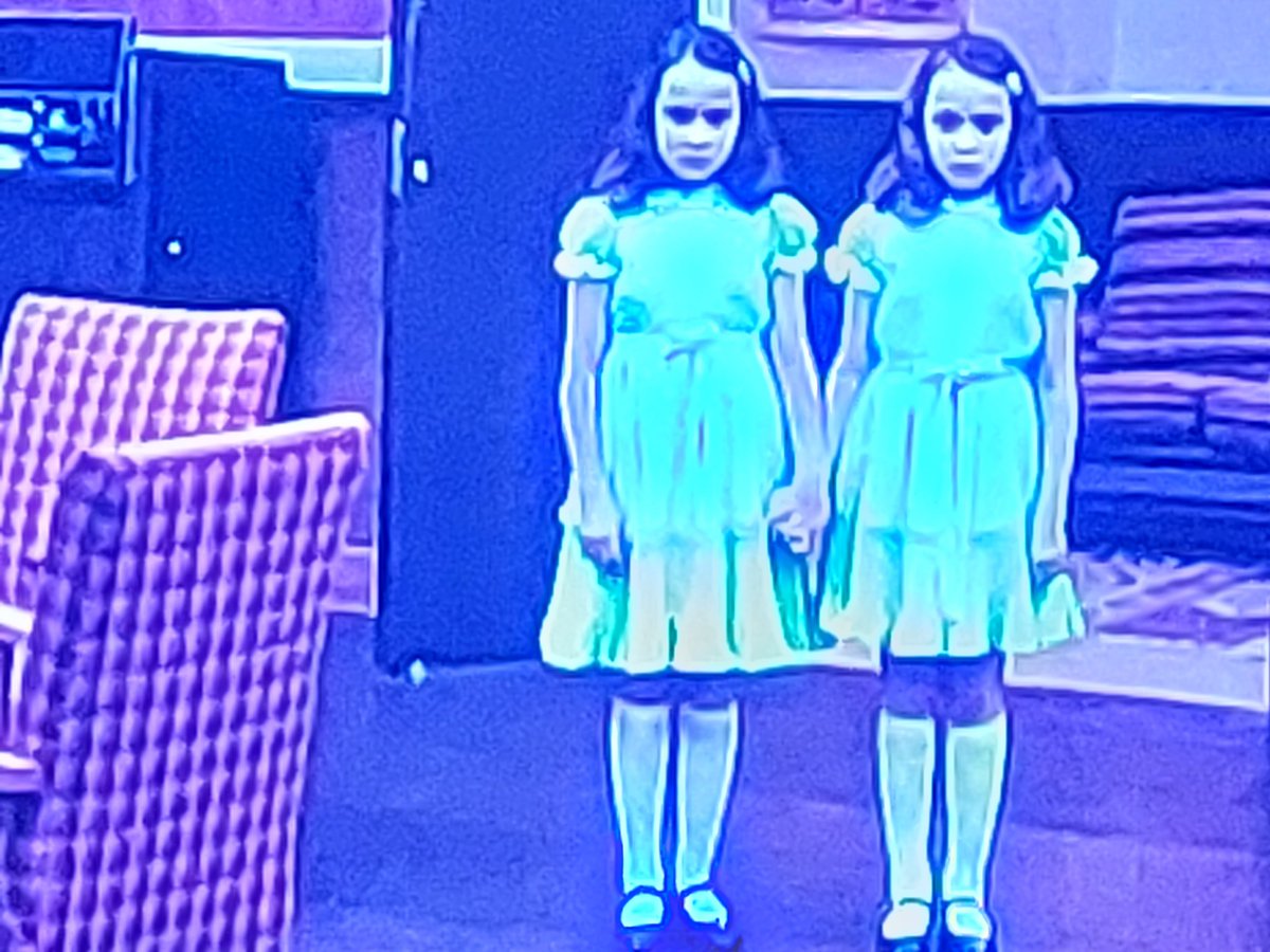 Justamente la falta de sentido de la vida obliga al hombre a crear su propio sentido.

Kubrick