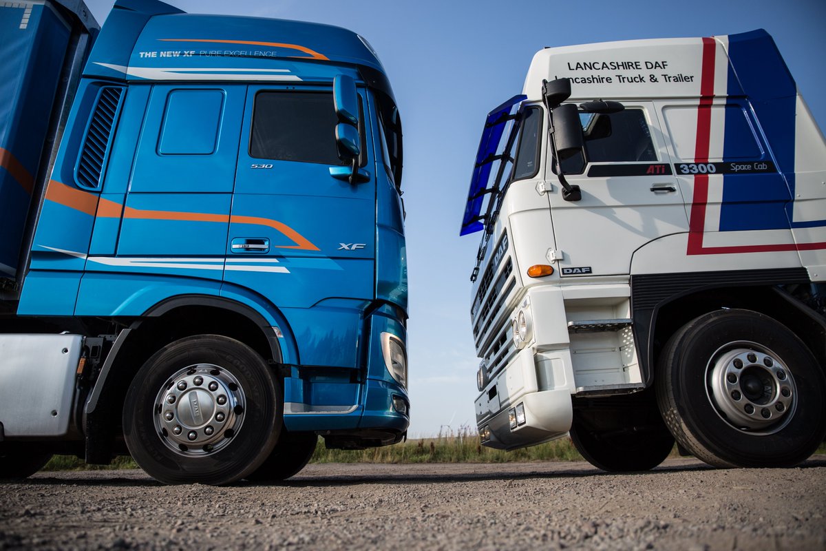 LothianDaf's tweet photo. Face off!
DAF XF v DAF 3300 Spacecab
#lothiandaf #daf #daftrucks #dafxf #daf3300 #spacecab https://t.co/lrCRBLkJJO