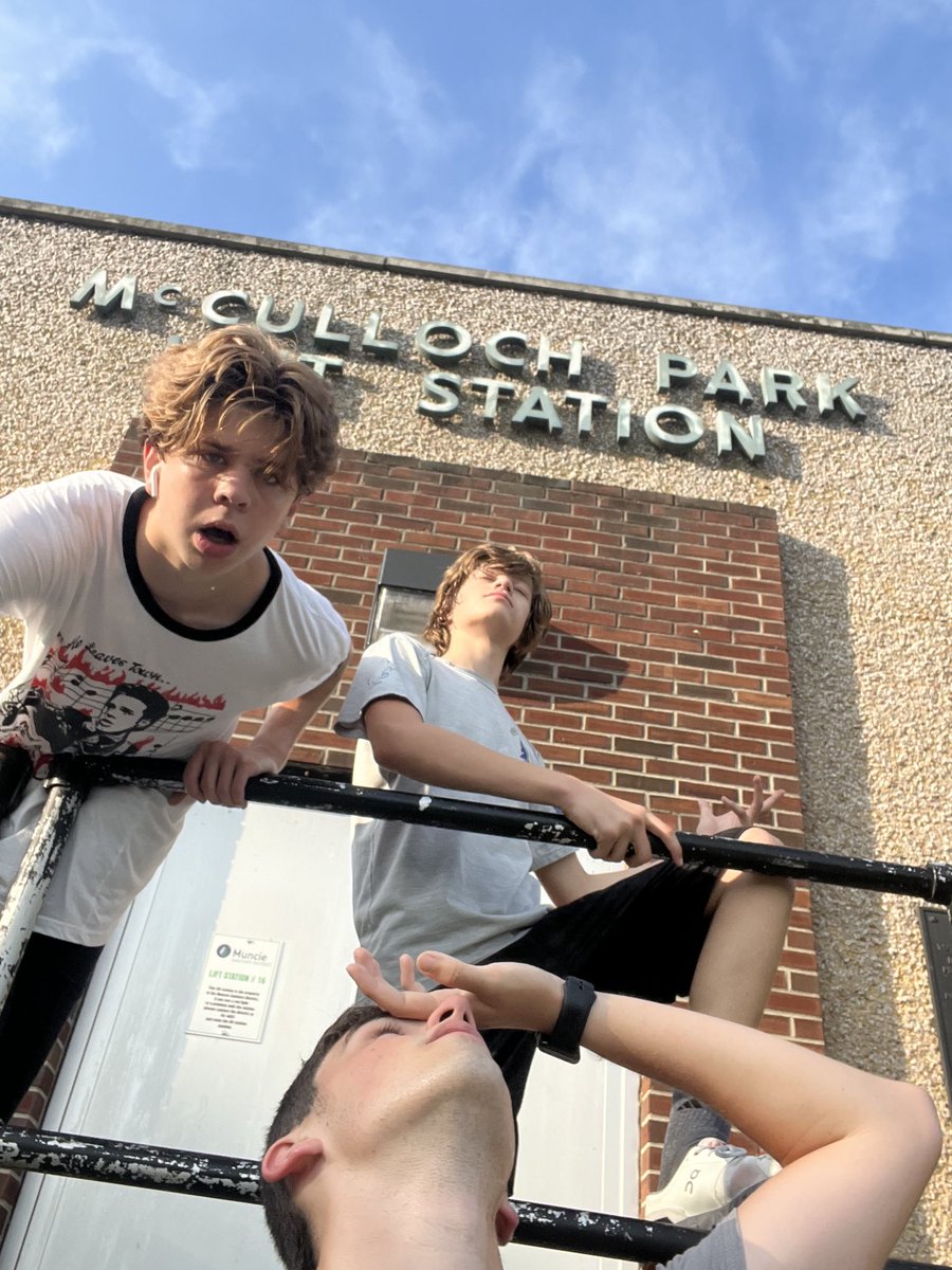 delta_xc's tweet photo. First official day of cross country! Woohoo! In celebration, enjoy some pictures from our scavenger hunt day last Friday! https://t.co/Sf5alBaIZz