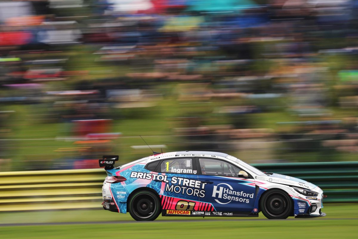 Tomingram80's tweet image. Croft was fairly pointsy! Full album available now on my Facebook page. 🏆🍾 #Pointsy #TeamTingram #CroftCircuit