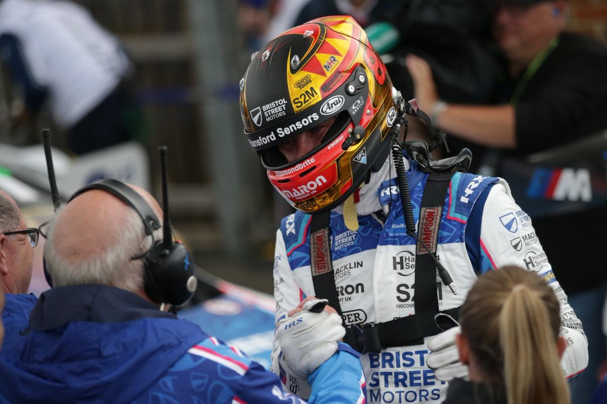 Tomingram80's tweet image. Croft was fairly pointsy! Full album available now on my Facebook page. 🏆🍾 #Pointsy #TeamTingram #CroftCircuit