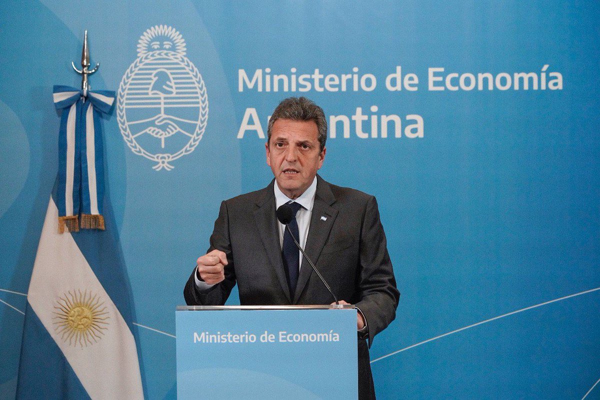🇦🇷 — <a href="/SergioMassa/">Sergio Massa</a> anunció que nuestro país cumplirá con sus obligaciones ante el FMI a través de acuerdos con China y la CAF, sin usar ni un solo dólar de reservas argentinas.