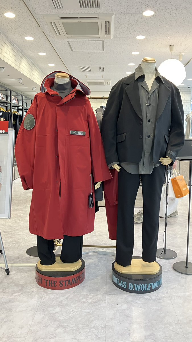 csp_essentials's tweet photo. #スペースアラモード 様での
『#TRIGUN  STAMPEDE』POPUPSHOP も無事に終了！
突然の開催&amp;炎天下の中たくさんの方にお越し頂き、またご予約たまわりありがとうございました！

そして「アニメイト通販」様でのご予約はてっぺん前まで⁉︎
本当のラストチャンス！
https://t.co/GqPNit3XGB
#トライガン https://t.co/0ZUdZ6CWHj