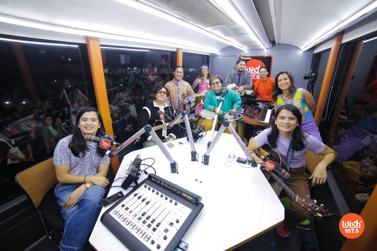 wish1075's tweet photo. On their Wish Bus comeback tonight, @BenAndBenMusic performed their latest hopeful single, "Could Be Something." The folk-pop ensemble also played their other well-loved originals, "Langyang Pag-Ibig" and "Paninindigan Kita." https://t.co/AJZwm22FwV