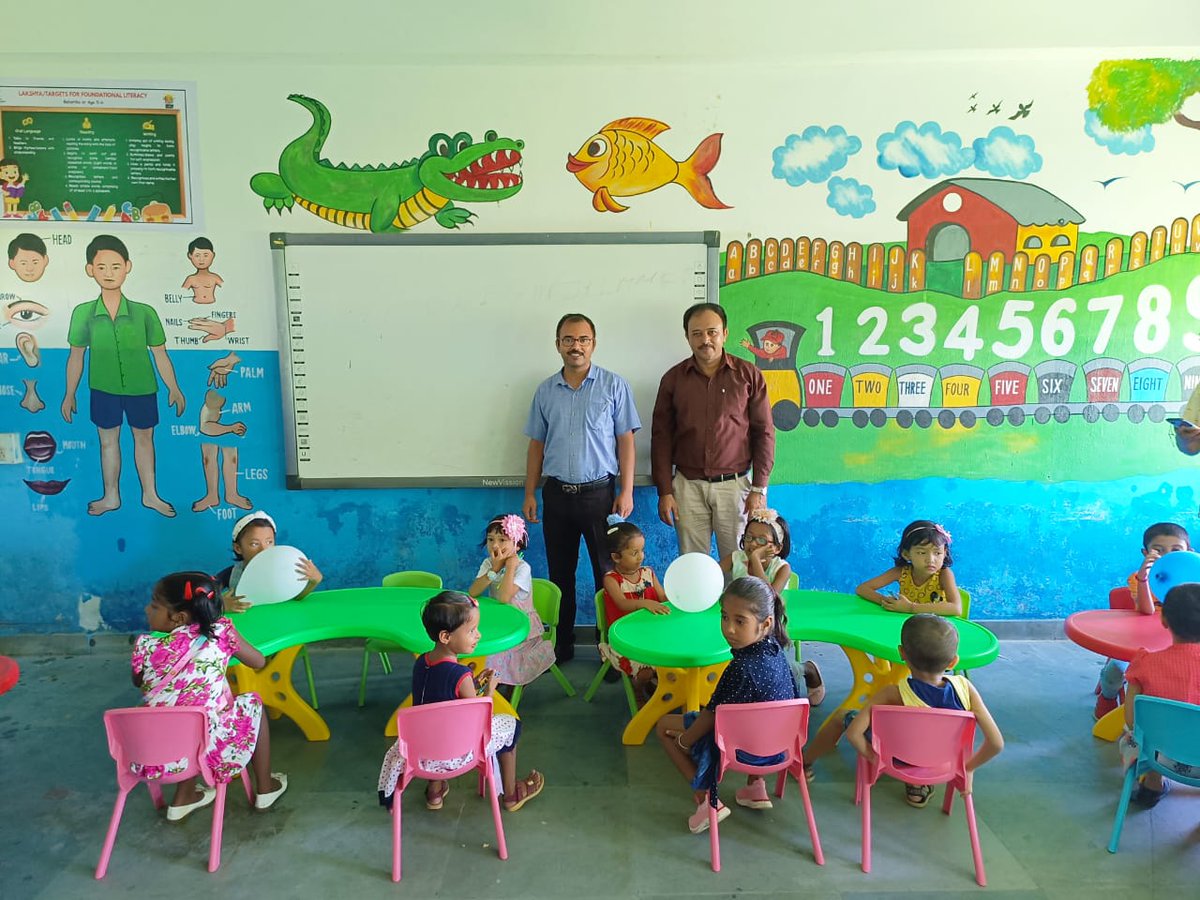 force64134's tweet photo. Balvatika-3 class has been started in Kendriya Vidyalaya AFS JORHAT from today.
#NEP2020 
#KVS
#KVAFSJORHAT
@dpradhanbjp @GuwahatiKvs @KVS_HQ https://t.co/PWOIA9enZZ