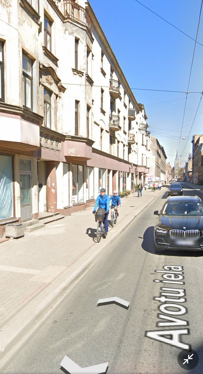 DerTwitler's tweet photo. Avotu ielā 51 street view baigais action https://t.co/THEJDX0j0r