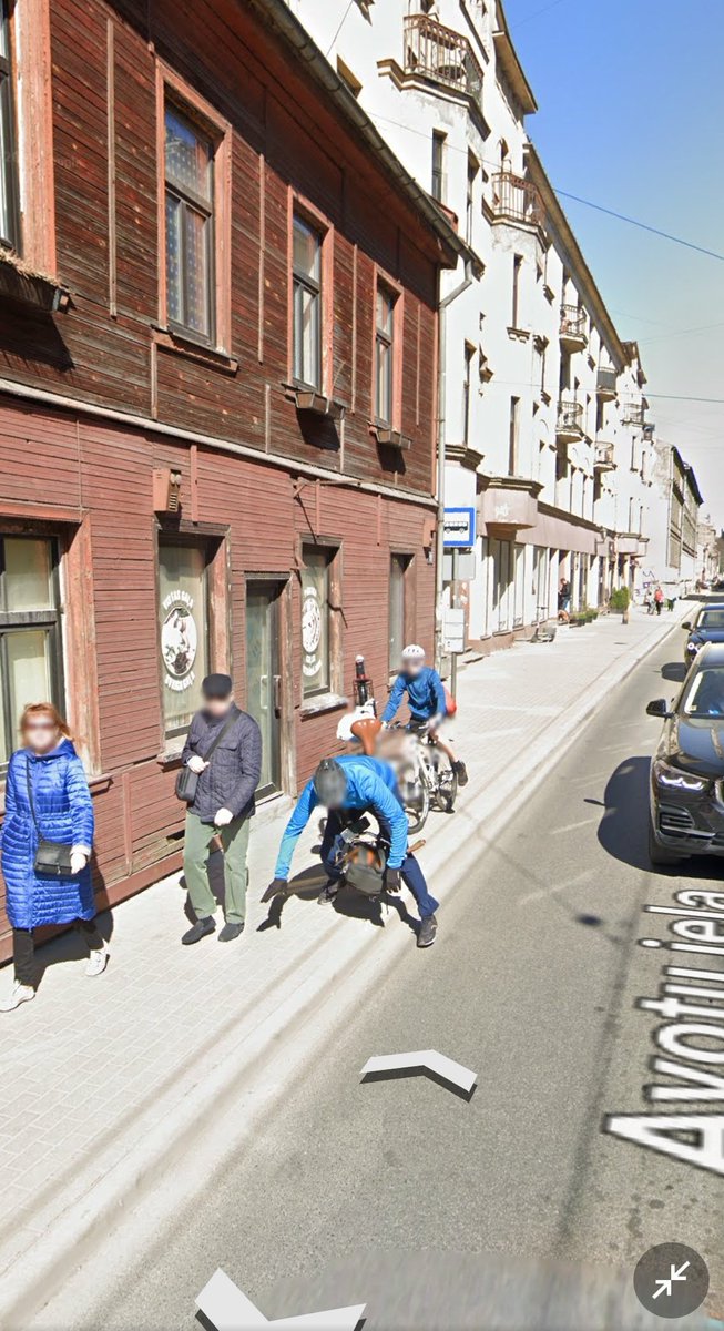 DerTwitler's tweet photo. Avotu ielā 51 street view baigais action https://t.co/THEJDX0j0r