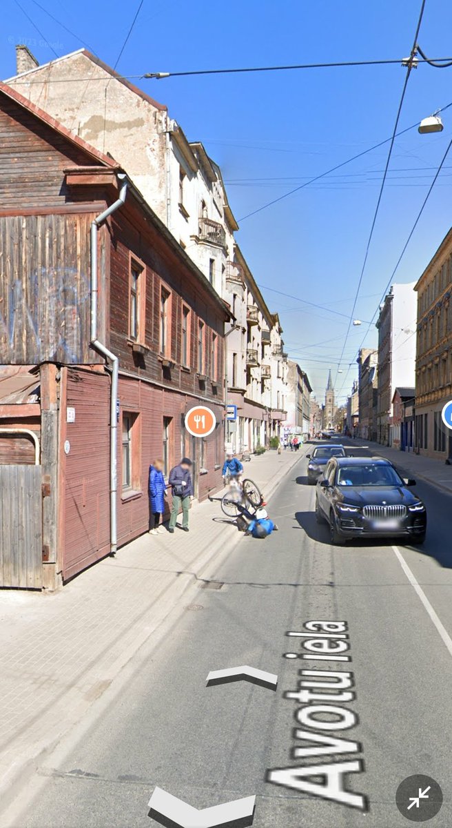 DerTwitler's tweet photo. Avotu ielā 51 street view baigais action https://t.co/THEJDX0j0r