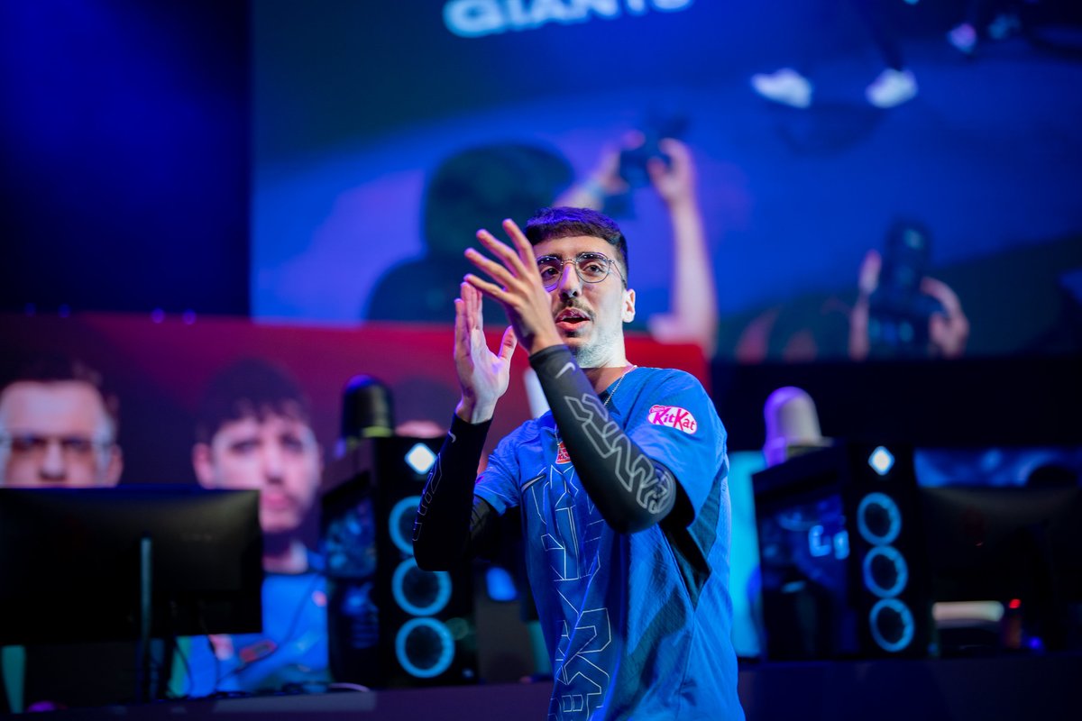 ¡Hoy se decide la ronda 2 de playoffs de #Superliga!

¿Quién se juega la jornada del Fantasy con este partido?🥸

lvp.superfantasylol.com