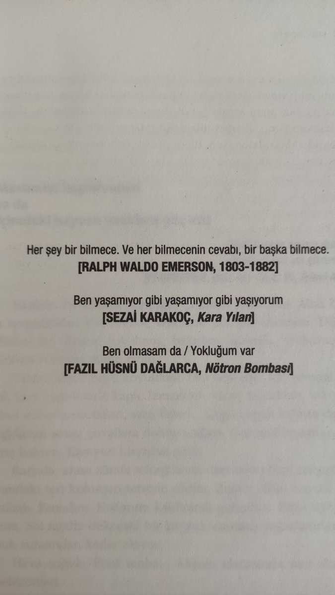 Yaşamıyor gibi yaşamıyor gibi yaşıyorum..