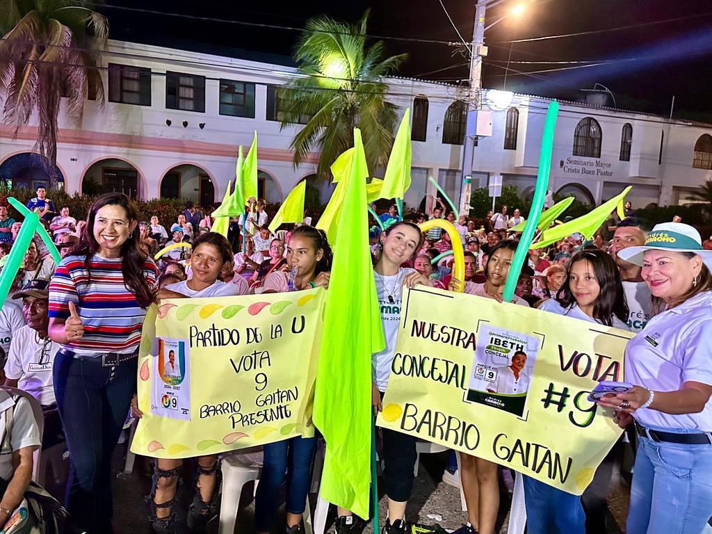 ElicaMilena's tweet photo. Acompañamos a Andres Camachoen el lanzamiento de su campaña como candidato a la Alcaldía de #PuertoSalgar.
Nos complace respaldar a un hombre con excelente calidad humana y profesional.
#UnidosPorCundinamarca
#UnidosPorPuertoSalgar
#Asamblea #U52 https://t.co/4eAXcTLOxP
