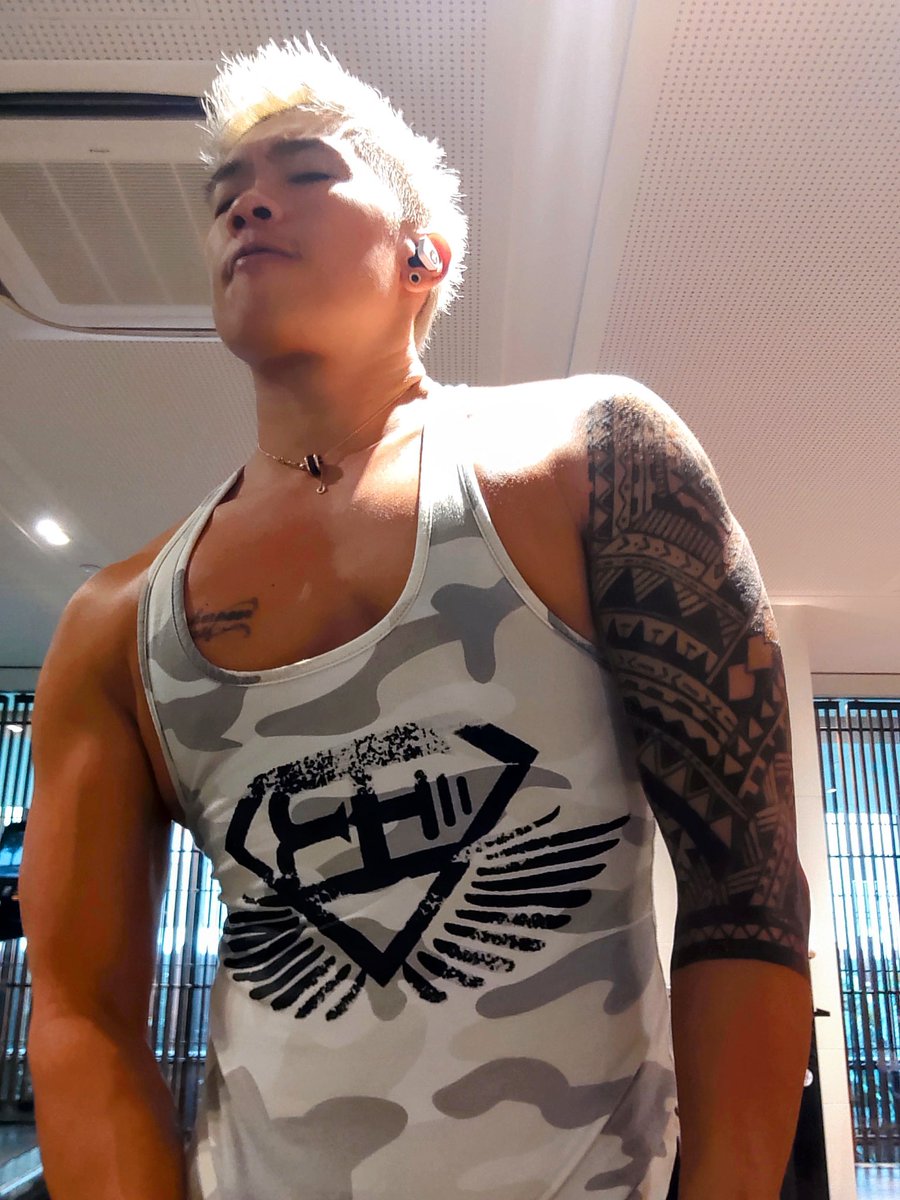GayDunes's tweet photo. #asianboy #gay #gayaustralia #gaymelbourne #gaytop #dominant #bodybuilding #bodyengineered https://t.co/OktYM43zA3