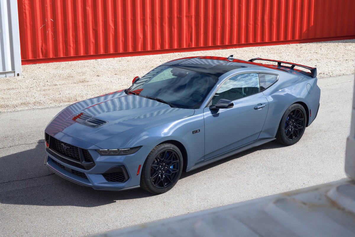 Ford Mustang V8 Will Be Offered As Long As Possible dlvr.it/St08mC