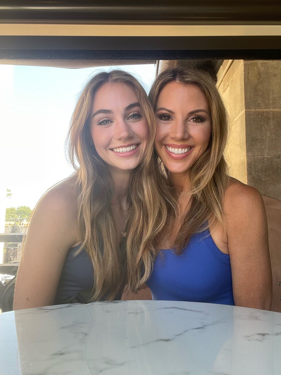 AmberEMcNutt's tweet photo. #beautifuldaughter #motherdaughter https://t.co/06ex7banGN