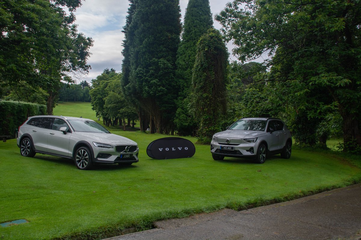 clubseriesgolf's tweet photo. Siempre pendientes de los primeros golpes, de los últimos putts y, por supuesto, de nuestra seguridad y confort en nuestros viajes. ¿Qué más se puede pedir?
#golftime #golflovers #golfcourse #volvocarespaña #volvocars #volvolover #volvorecharge https://t.co/I9L61ELHa6