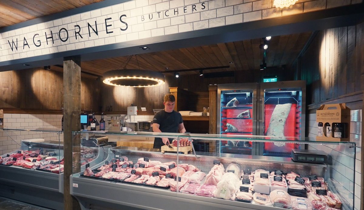 GFirstLEP's tweet image. Made in Gloucestershire has grown to feature over 120+ food and drink businesses in its first year, encouraging everyone to buy and support local.

Read more on MadeinGloucestershire.com

Watch our showcase video here: youtu.be/nixzRwgYYsM 

#BuyLocal