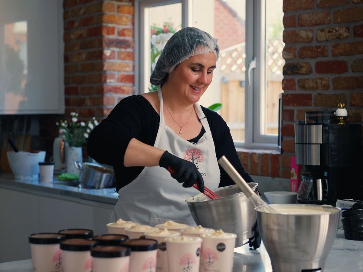 GFirstLEP's tweet image. Made in Gloucestershire has grown to feature over 120+ food and drink businesses in its first year, encouraging everyone to buy and support local.

Read more on MadeinGloucestershire.com

Watch our showcase video here: youtu.be/nixzRwgYYsM 

#BuyLocal