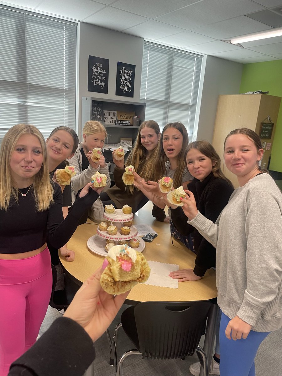 FarwickMath's tweet photo. Reminiscing on some fun memories from this past school year. Ready to get back for the 2023-2024 school year! Go Eagles! @erms_DCSD https://t.co/v0Z7Louw1Z