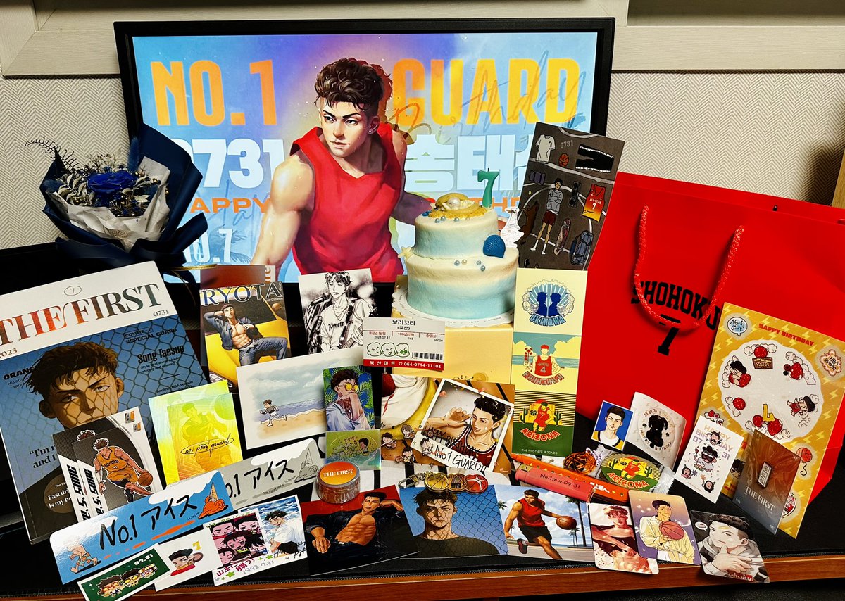 utmostgo's tweet image. 송태섭 소환식을 진행했습니다
태섭아 생일축하해!!!

#THE_FIRST
#더퍼스트
#宮城リョータ誕生祭2023
#7月31日は宮城リョータの誕生日
#다녀왔어_태섭아_생일축하해
#HappyNo7Day

오늘 송태섭 생일전시회에서 획득한 굿즈들이 소환식에 함께해주었습니다
주최/협력/나눔 모두 너무. 감사드립니다